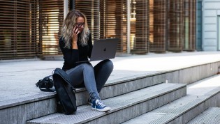 How to Get Started in Freelancing (When You Don’t Have a Network)